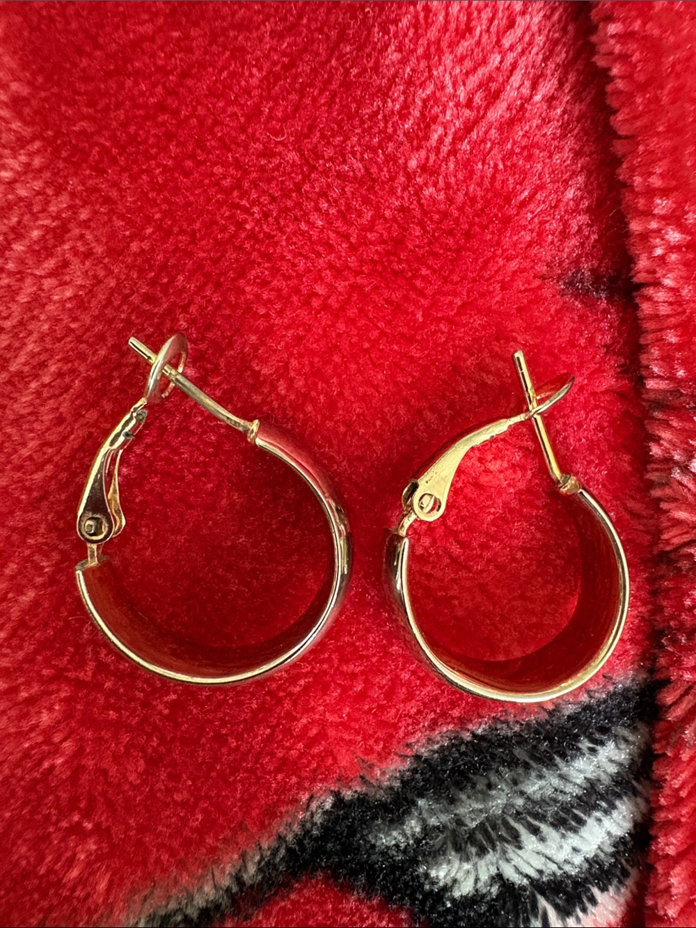Vintage 925 Sterling Silver Hoops stamped